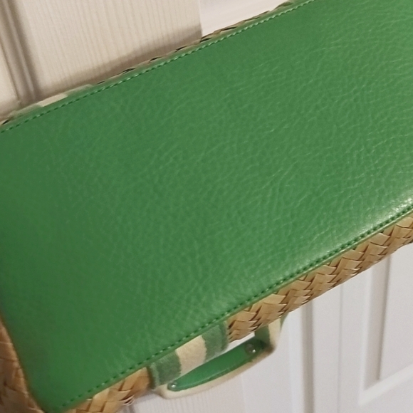 ***HOST PICK*** Tommy Hilfiger Vintage Wicker and Canvas Bag - Picture 5 of 8